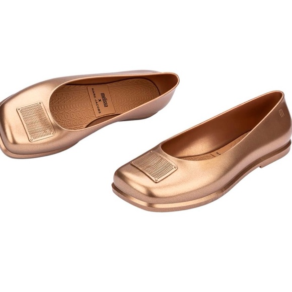 Melissa Ruby + Marc Jacobs ballerina flats in gold Size 6 NWOB - Picture 7 of 10